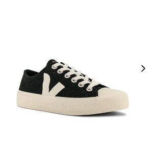 Veja Wata Ii Low Sneaker Size 35/ Womens 5
